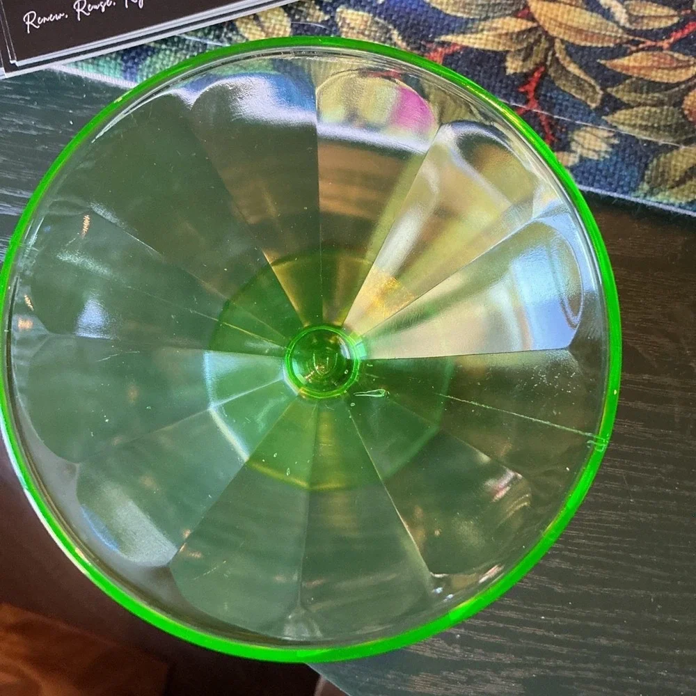 Vintage Federal Green Uranium Depression Sherbet/Dessert Glass‎